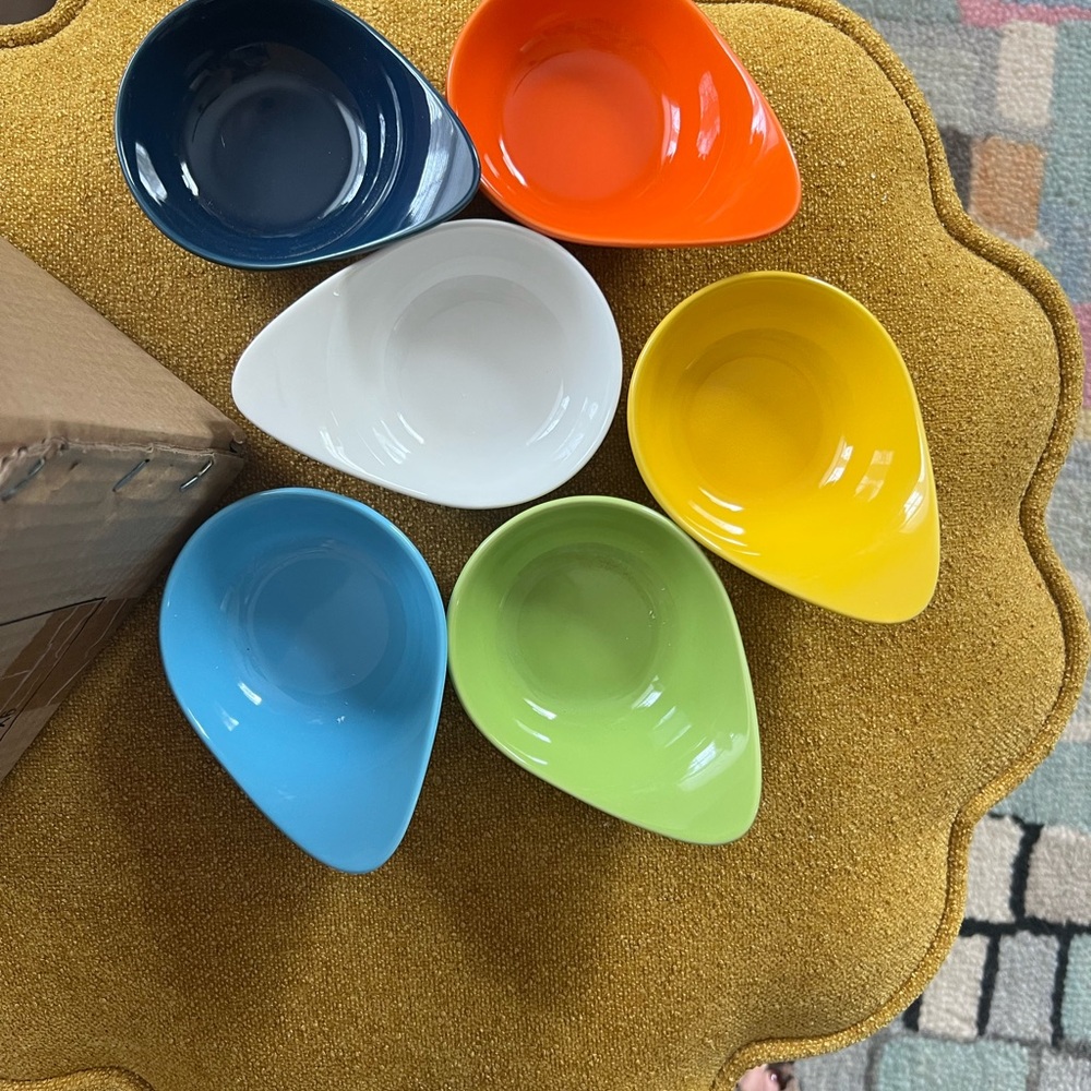 BNIB Multi-Color Porcelain Dipping Dish Set